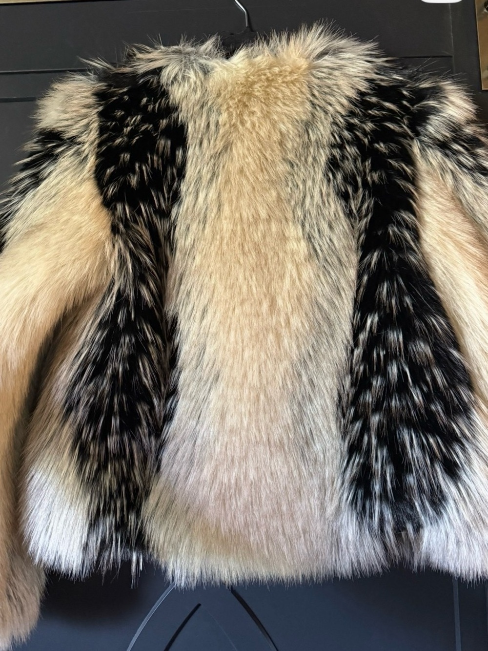 ZARA Black & Cream Faux Fur Jacket - see below for sizing - Picture 3 of 7